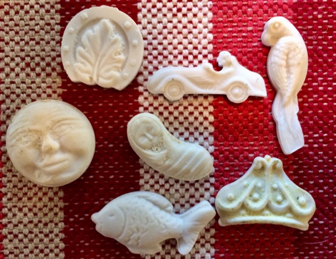 Tokens from childhood from the Galettes des rois